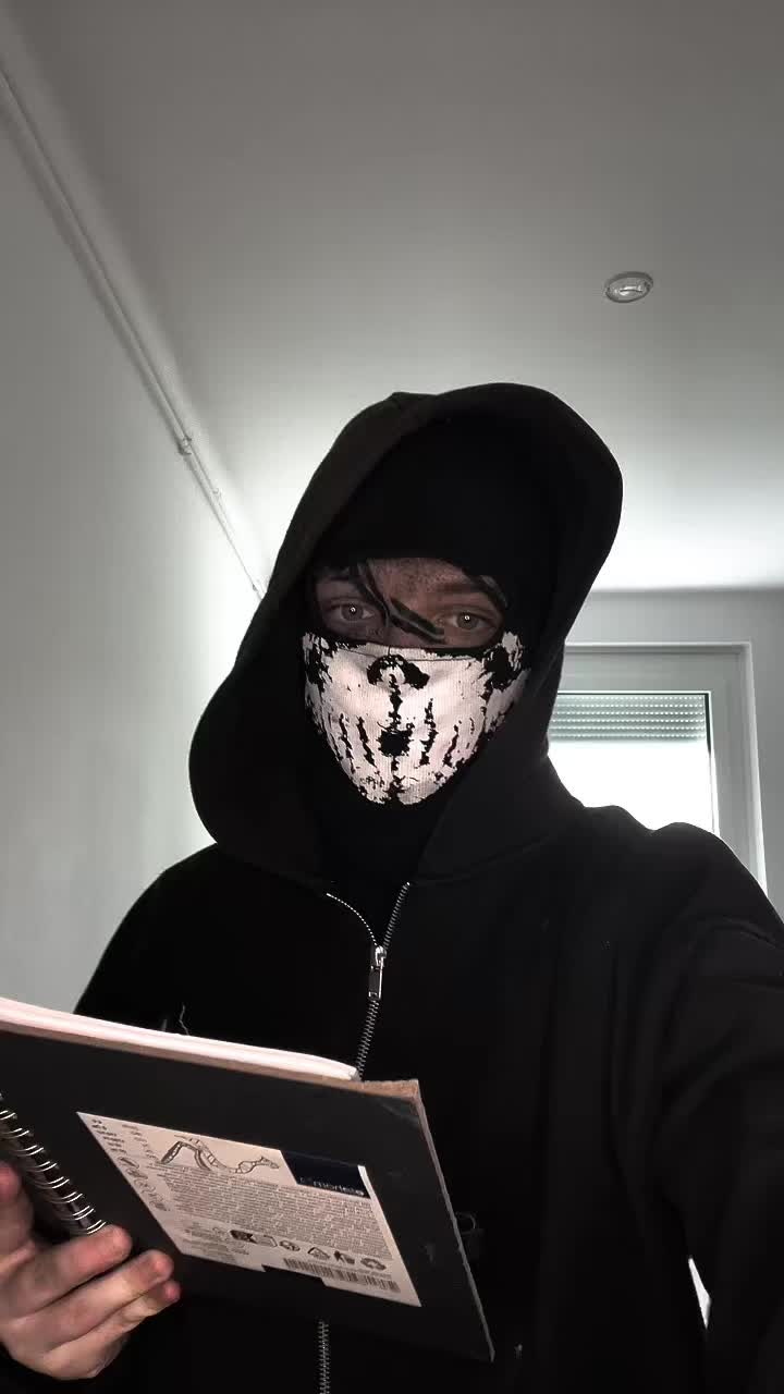 @xvaultx19