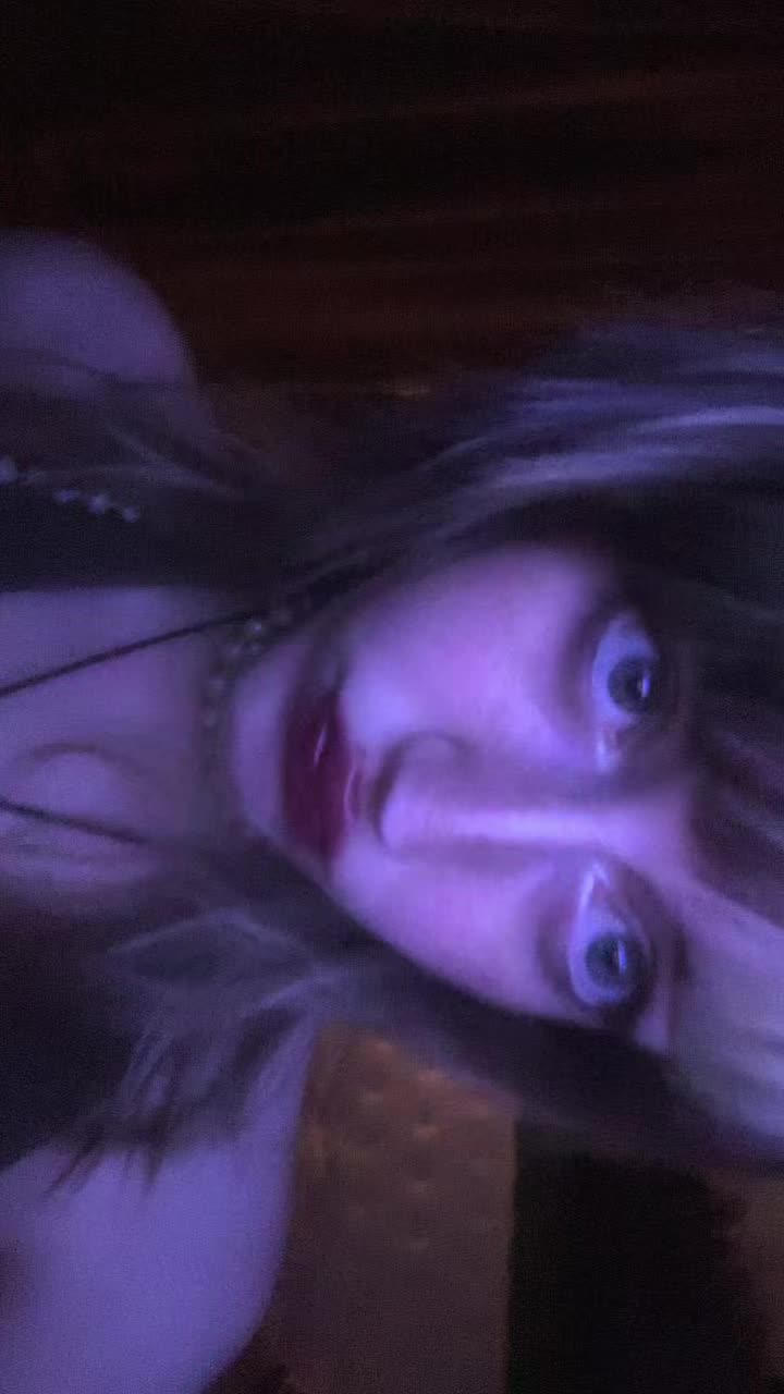 @Kriszti
