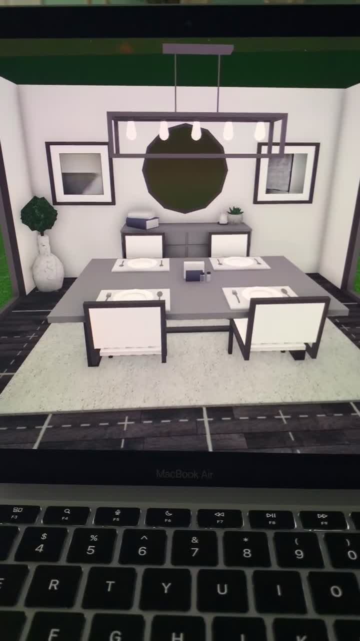 @BLOXBURG