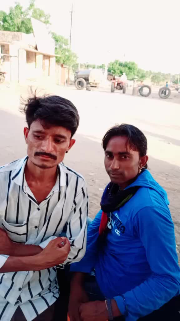 @chhote Gabbar Thakor
