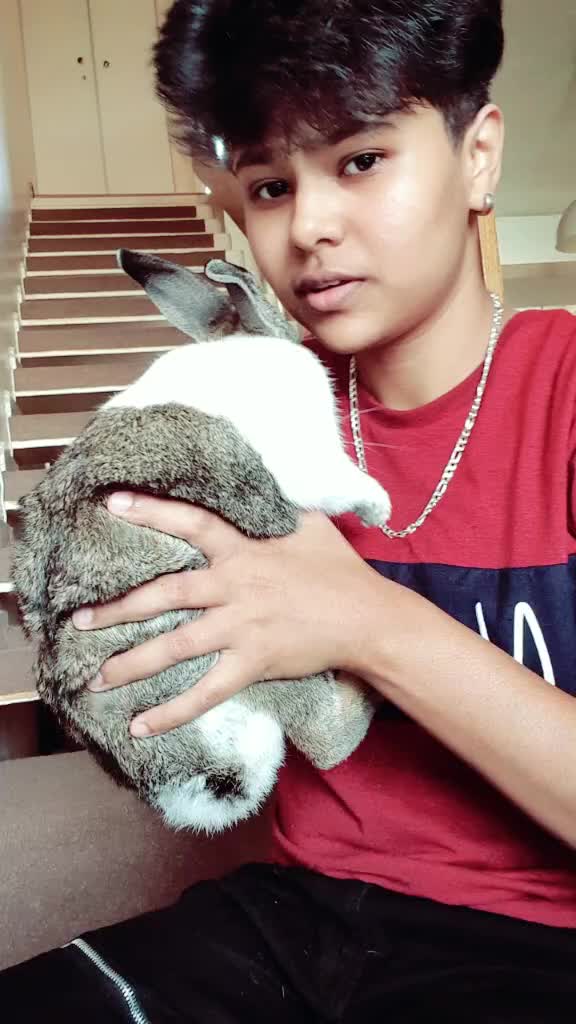 @👑 Riya 👑
