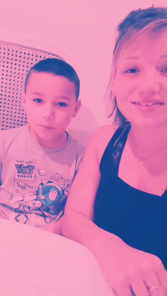 @Auré Lout's