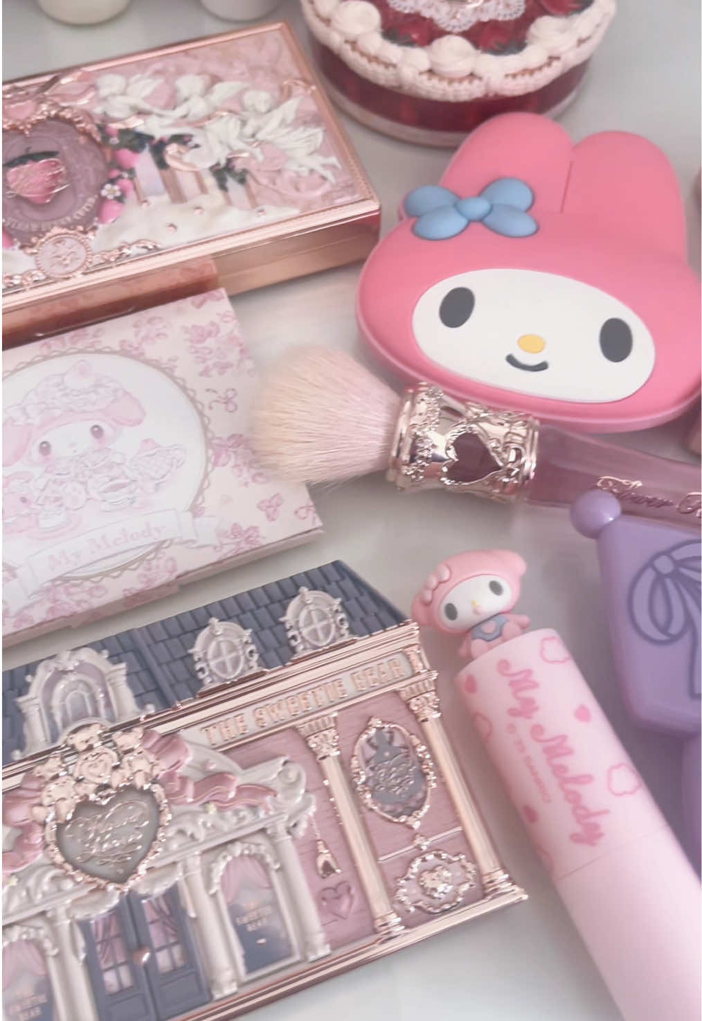 @Hon ୨୧