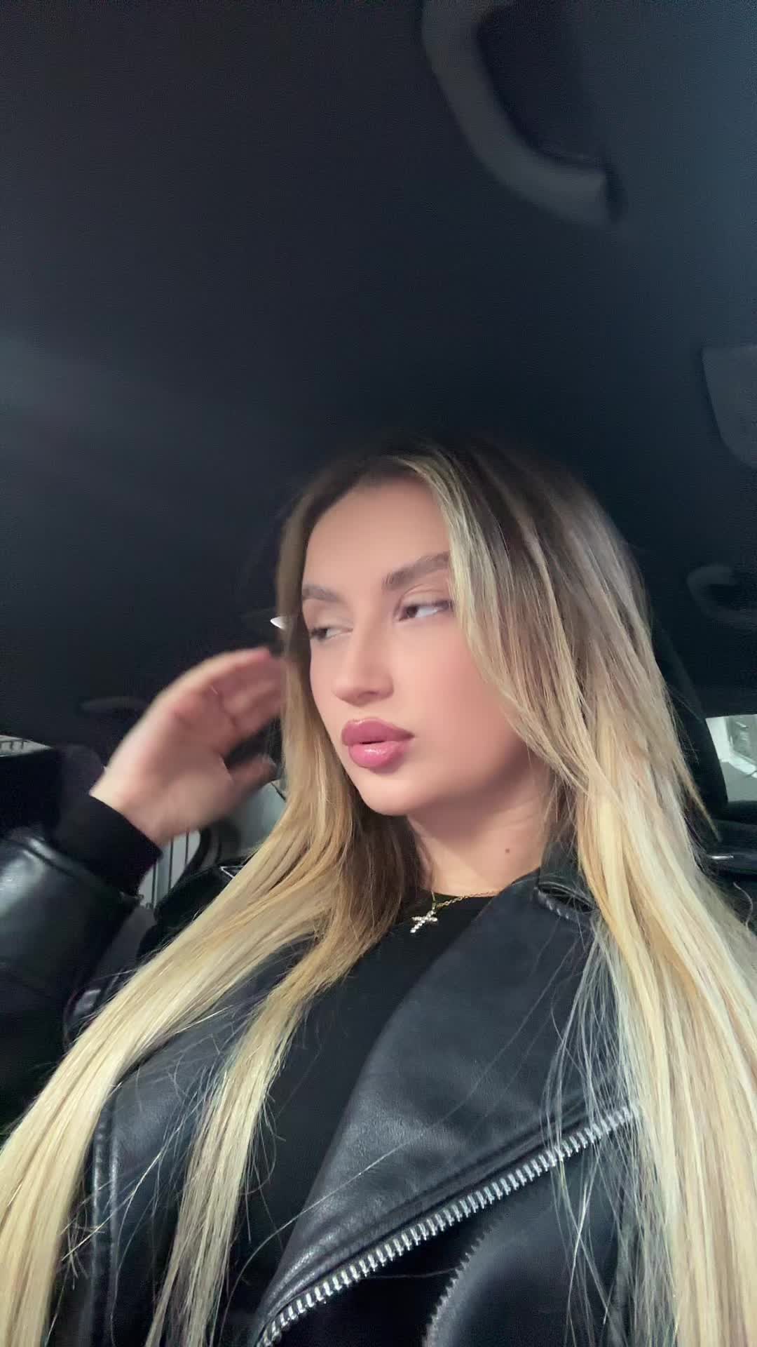 @𝒿𝑜𝓃𝒾𝓁𝒹𝒶🦁