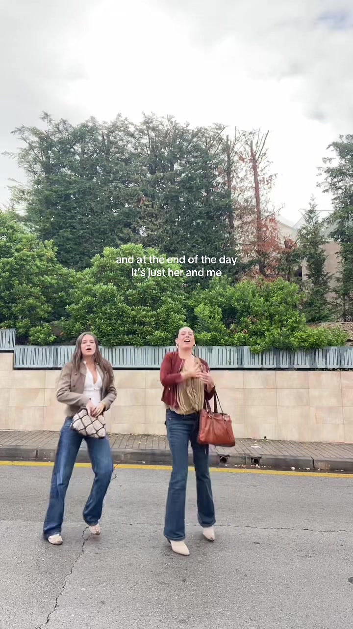 @Clara