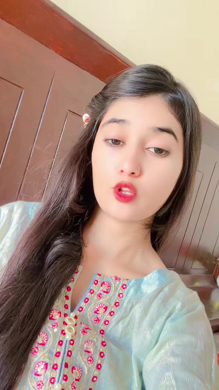 @𝐀𝐟𝐬𝐡𝐚 𝐊𝐡𝐚𝐧