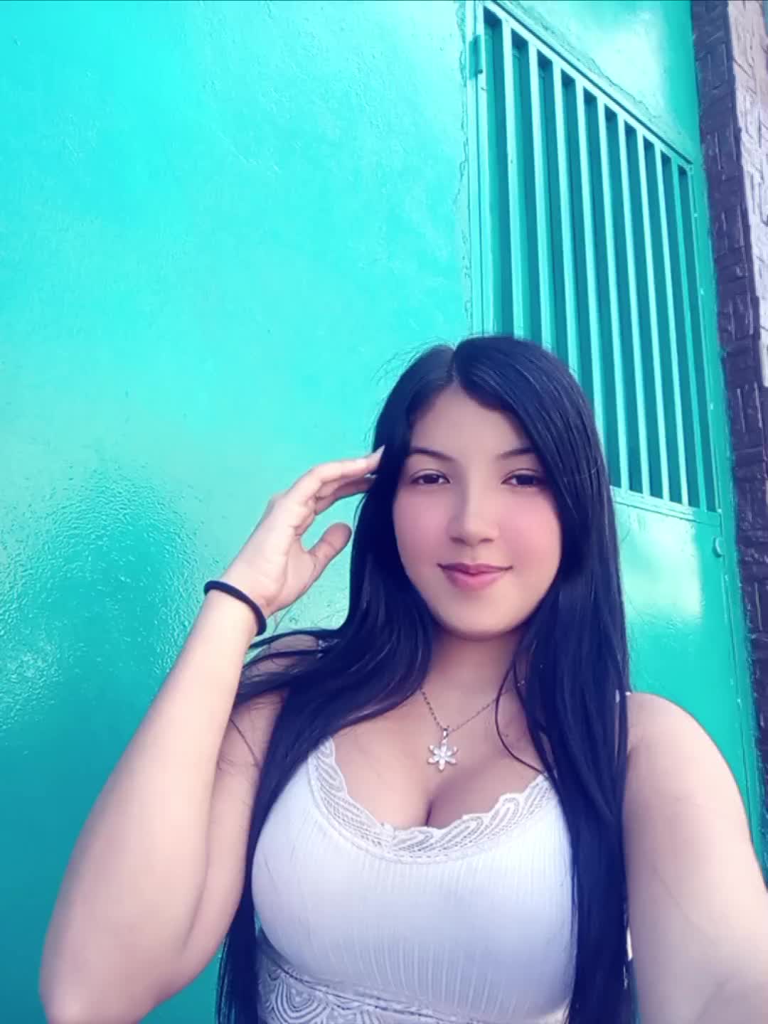 @Valentina.