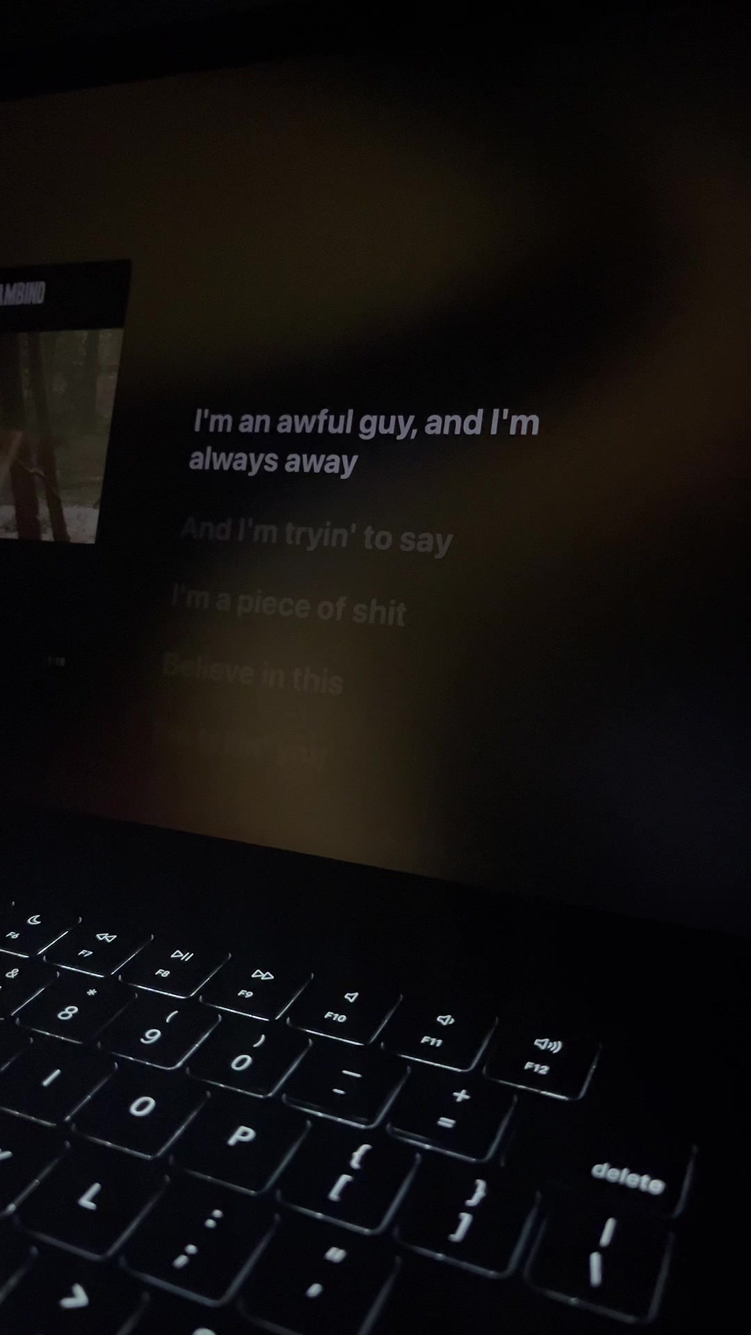 @[🎧]
