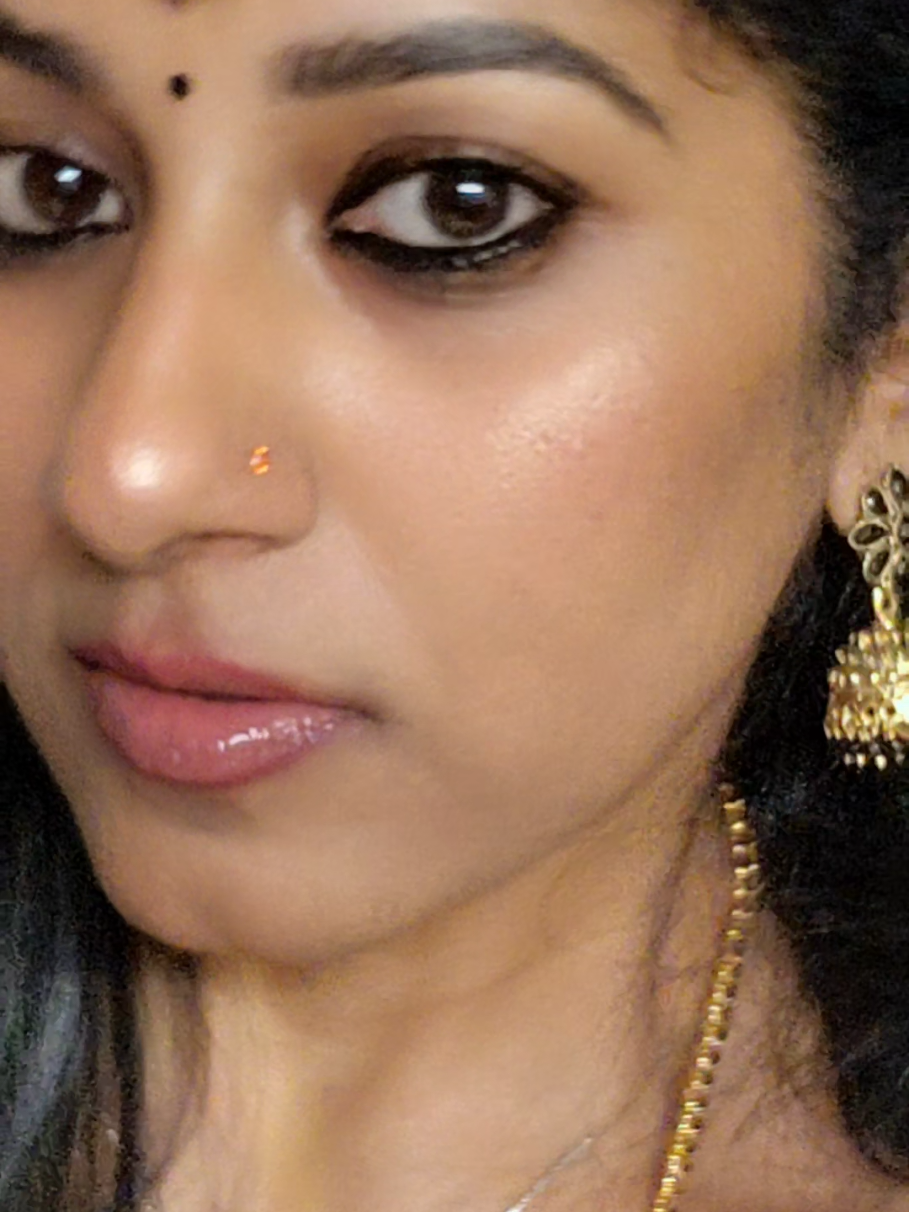 @Divyanair