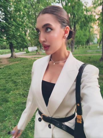 @Lika🌸
