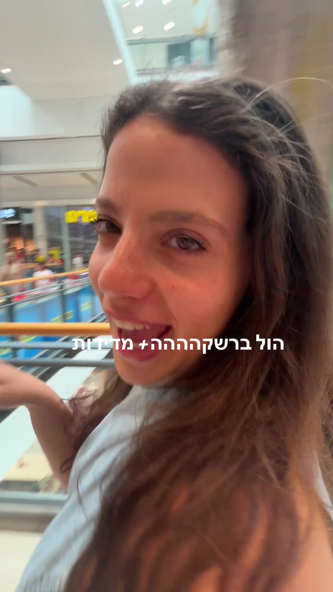 @Ella.