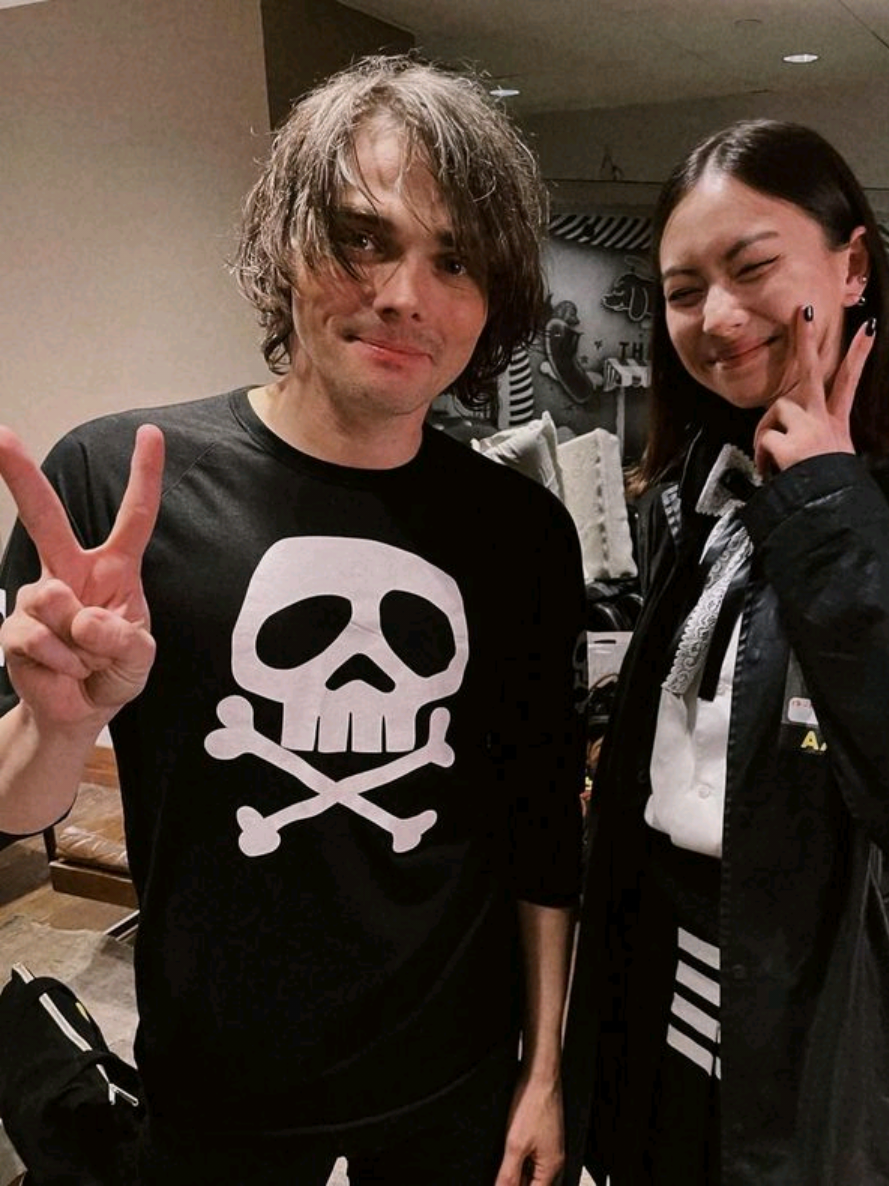 @🦇Gerardwayismywife🦇
