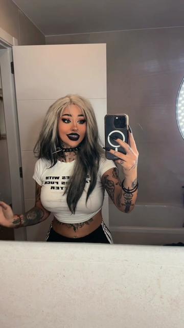 @Em🖤
