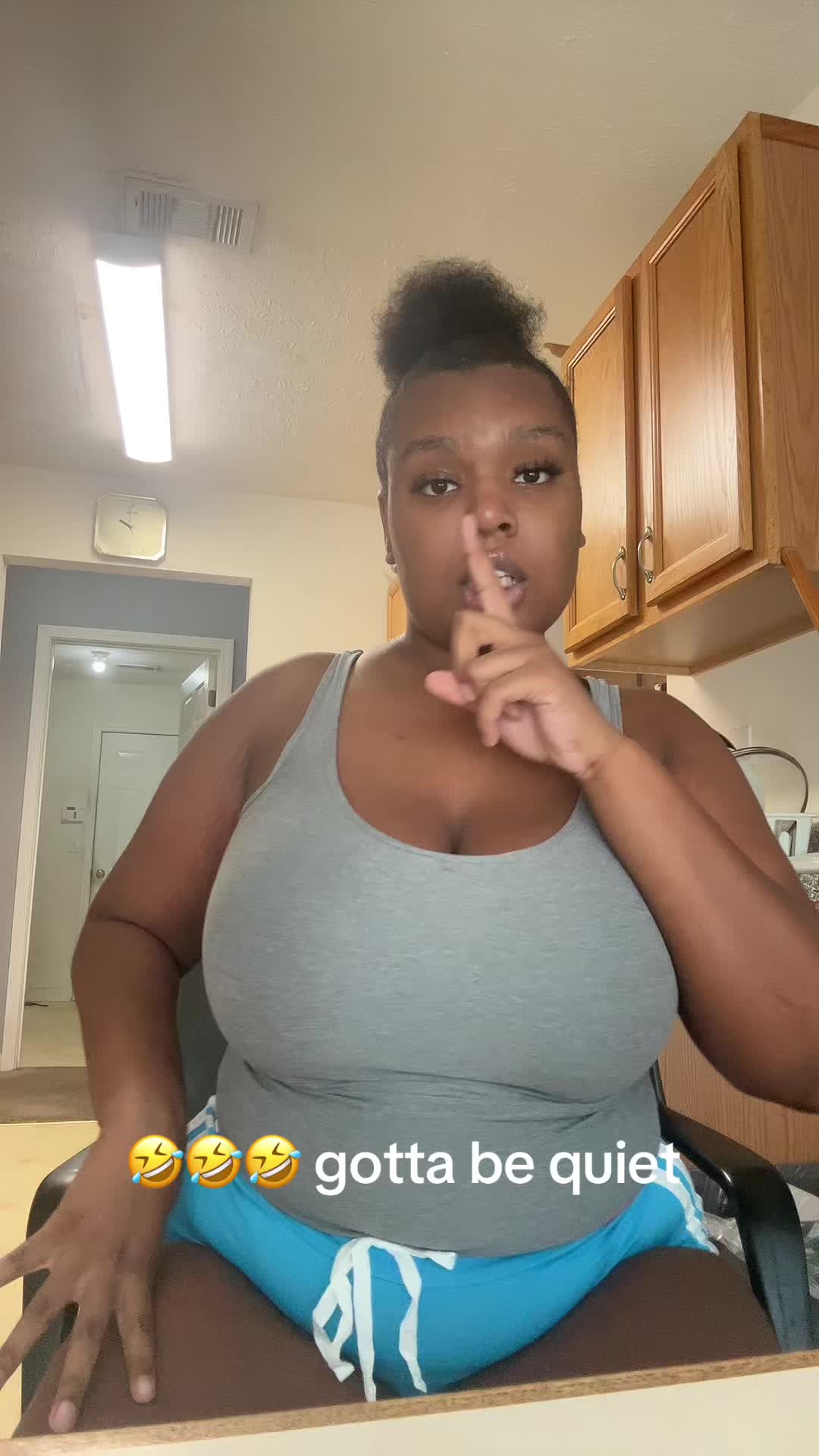 @Prettylil_ayanna15
