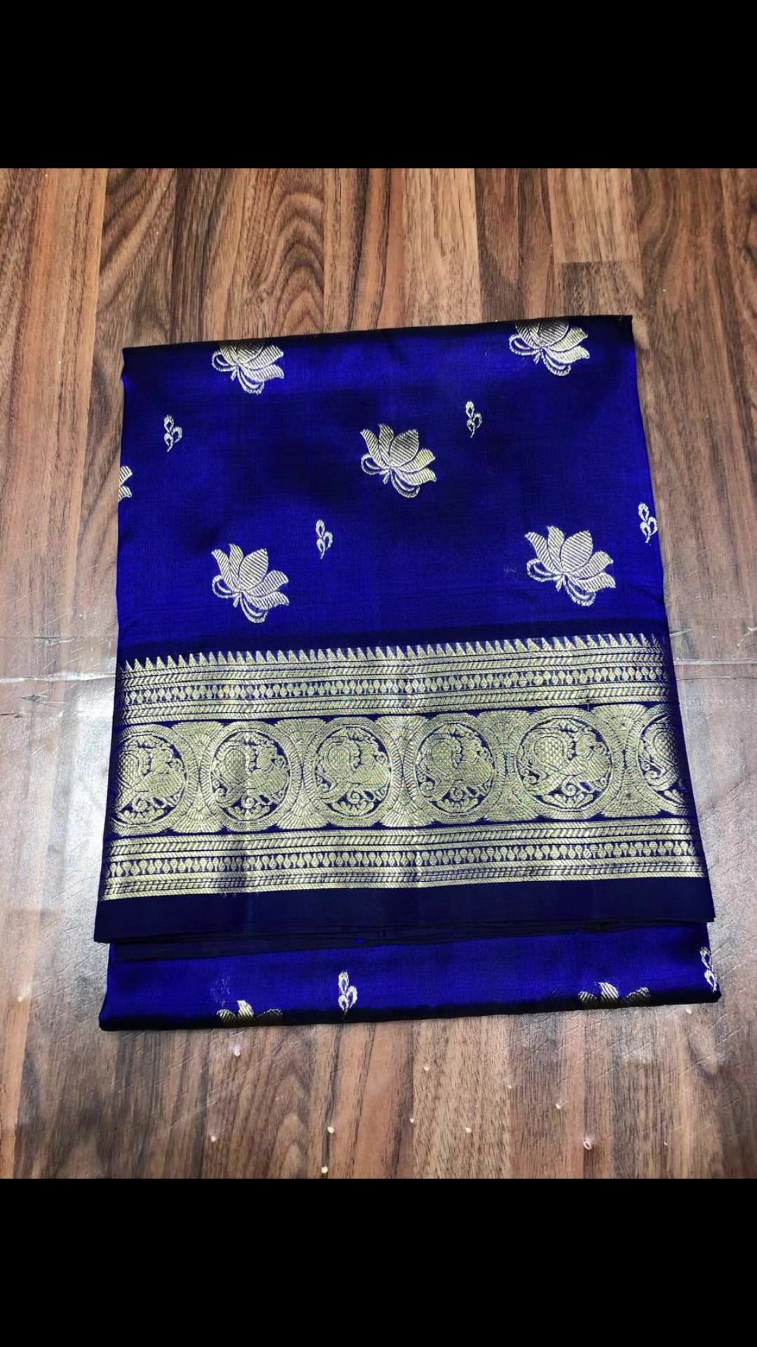 @Akshaya Beauty&Sarees