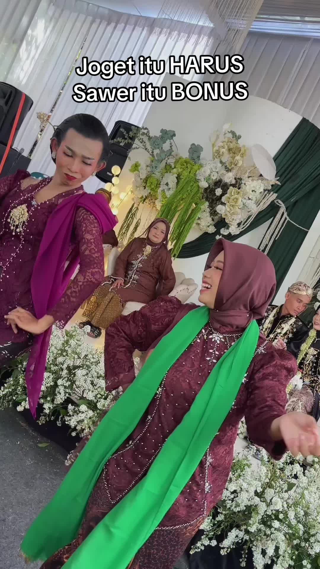 @Mbak Sari || Cucuk Lampah