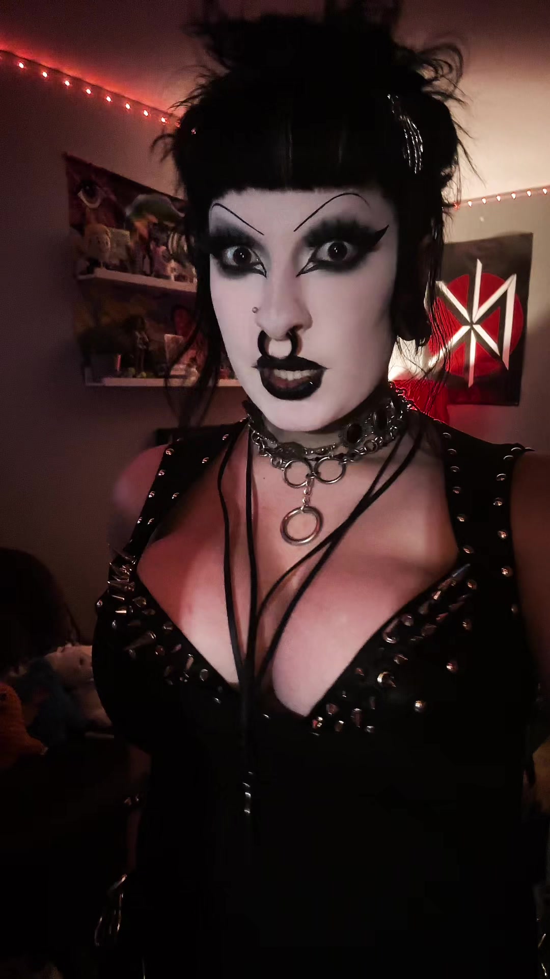@☠︎︎༒︎✞︎𝕵𝖚𝖓𝖊☠︎︎༒︎✞︎