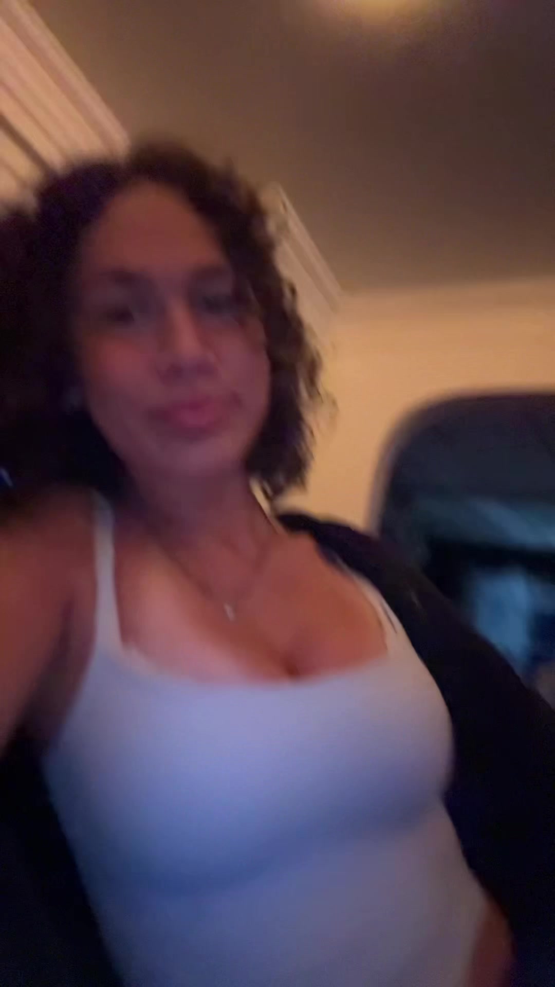 @bellasspams1017