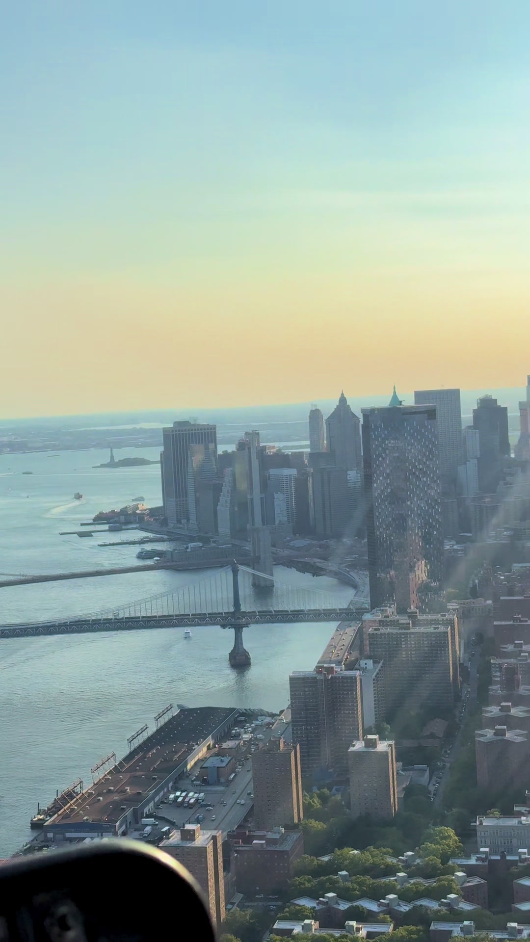 @nyonair