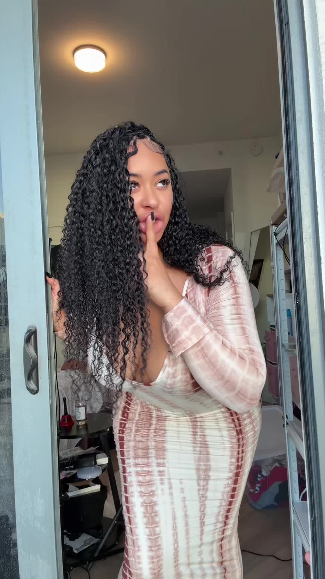 @Missskaylax