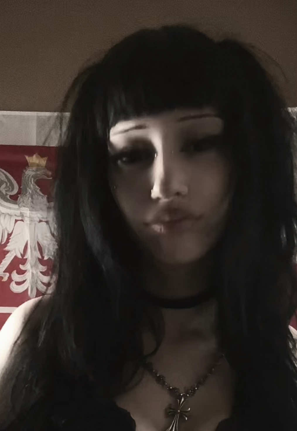 @⊝