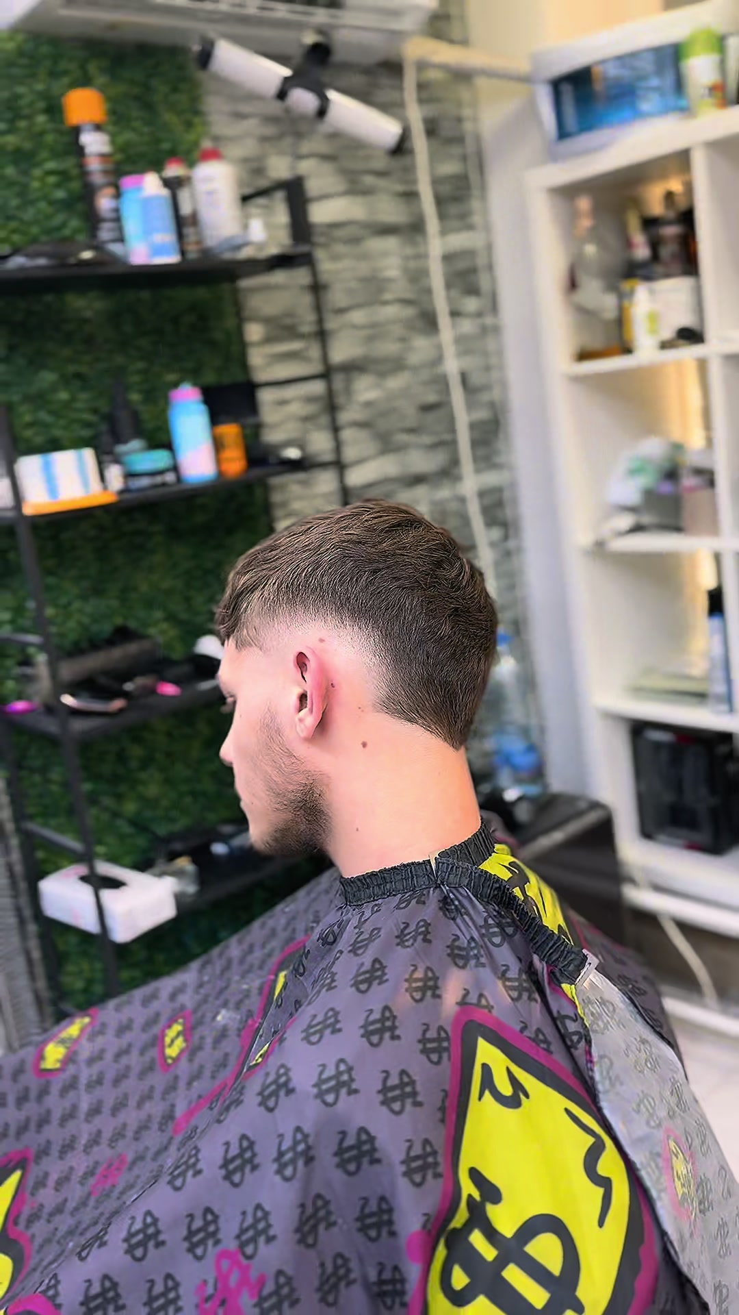 @FRESH BARBERSHOP