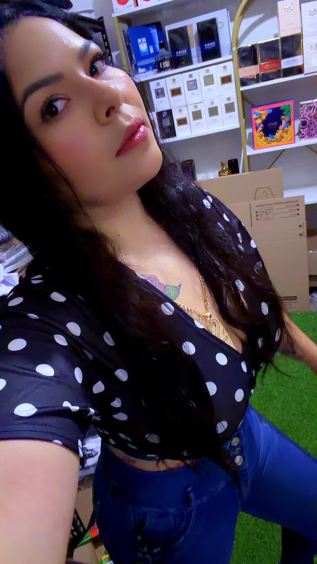 @Cendy la guachita