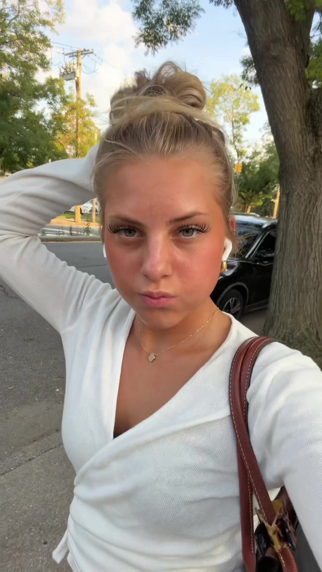 @NICOLE