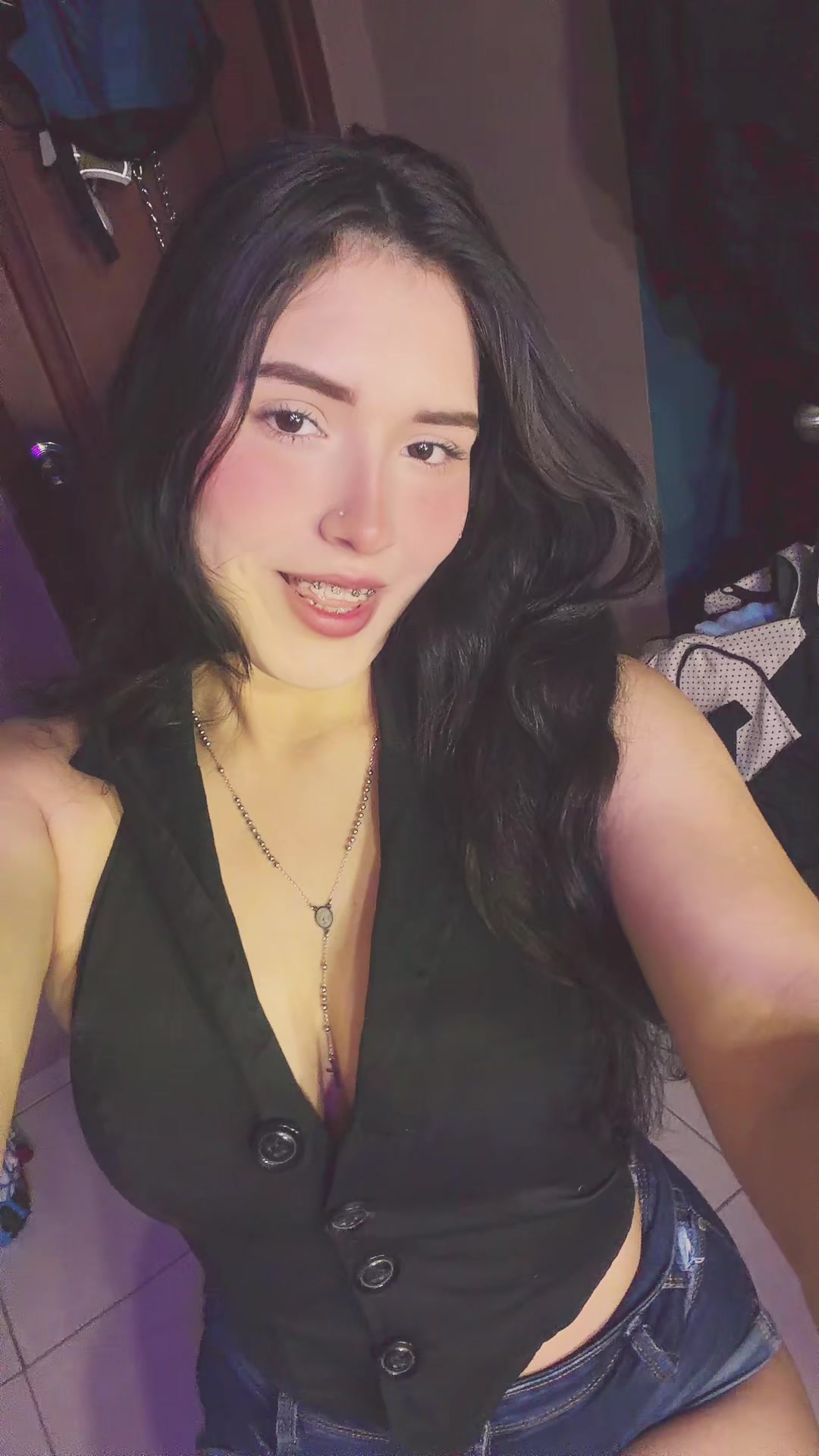 @Laura 🐝
