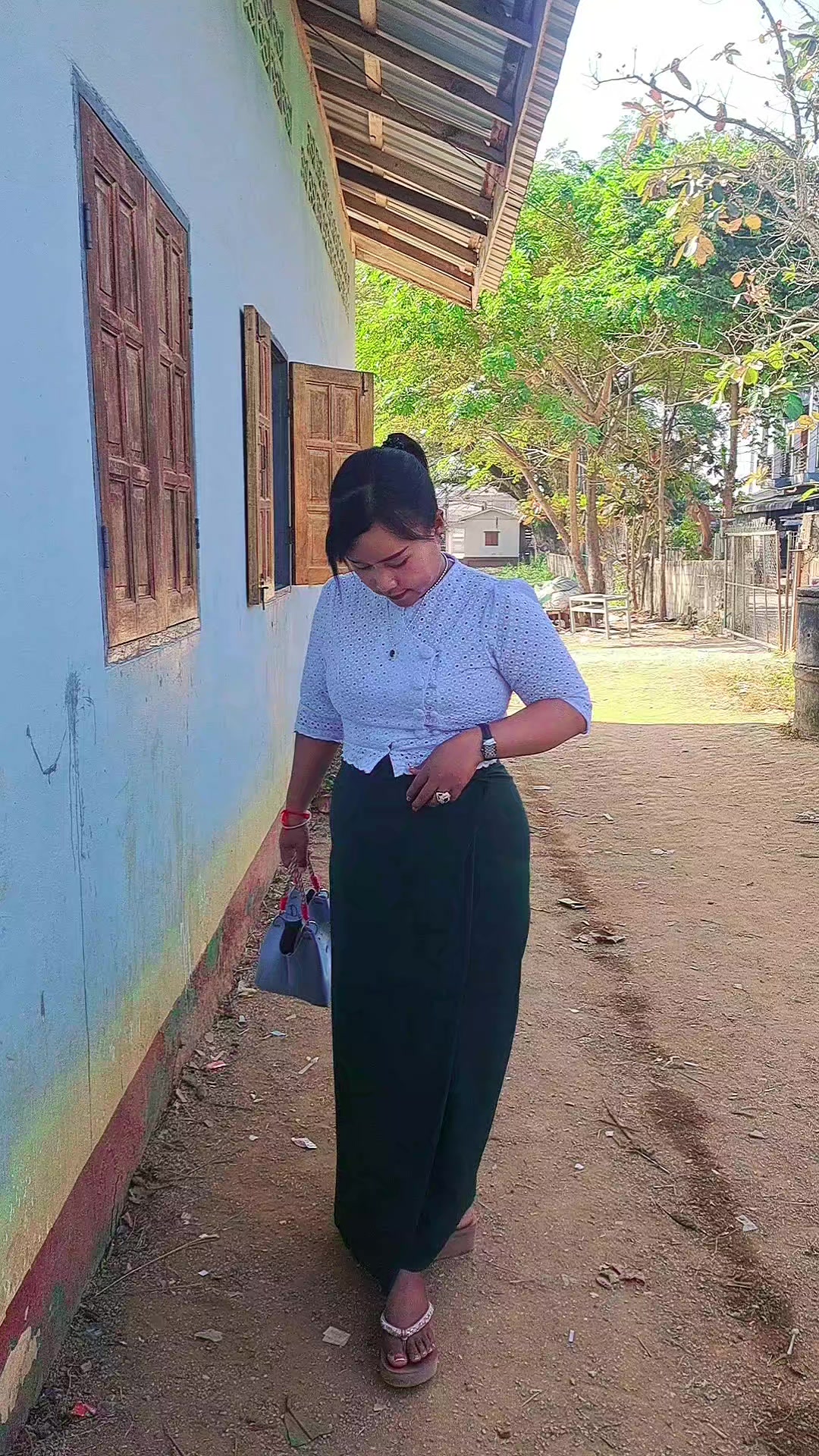 @တီချယ်ဖြိုး