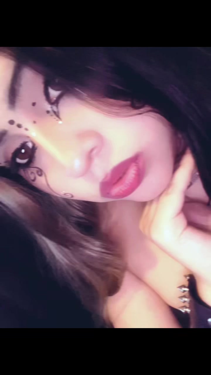 @𖣂︎
