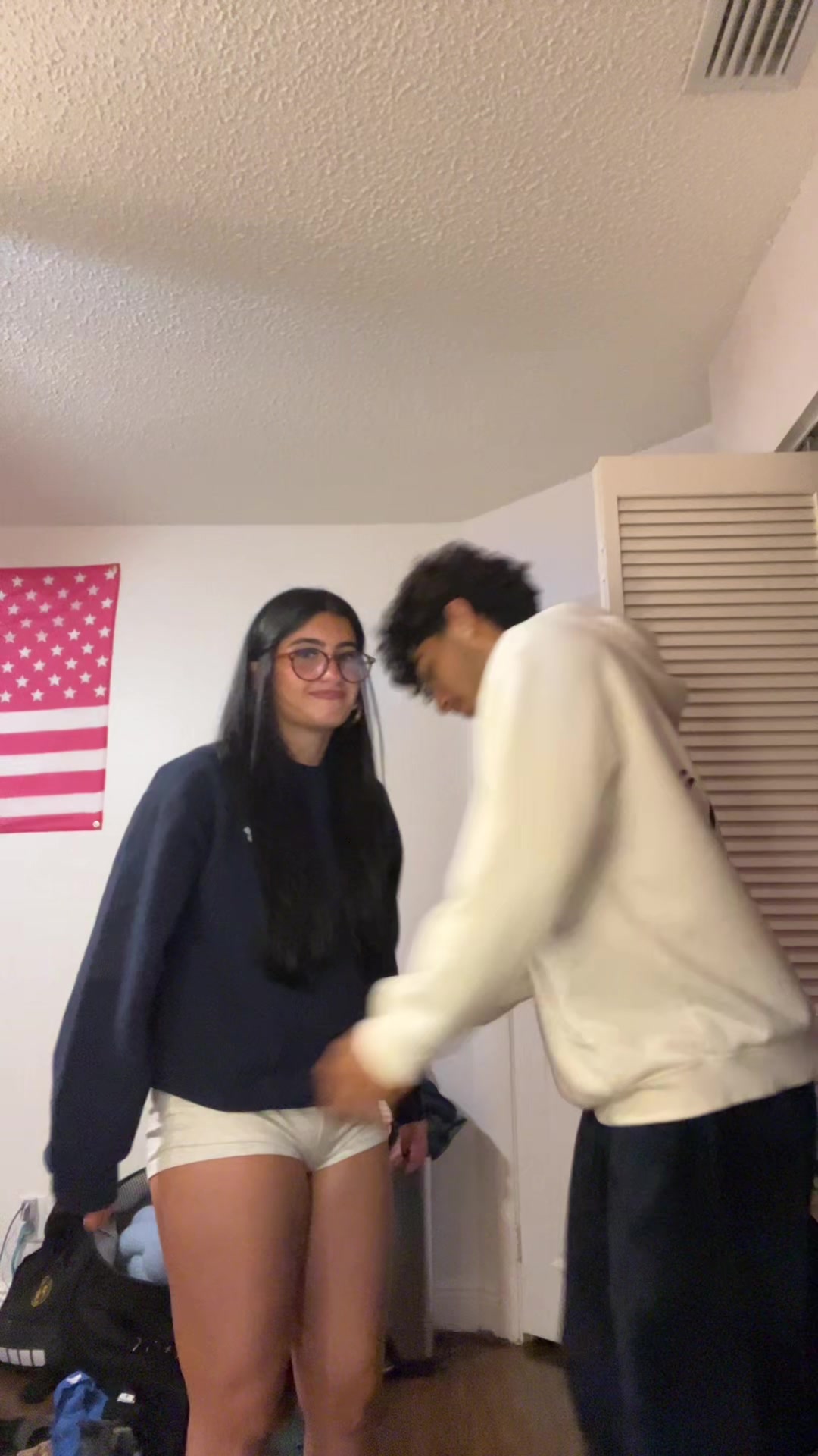 @vicky