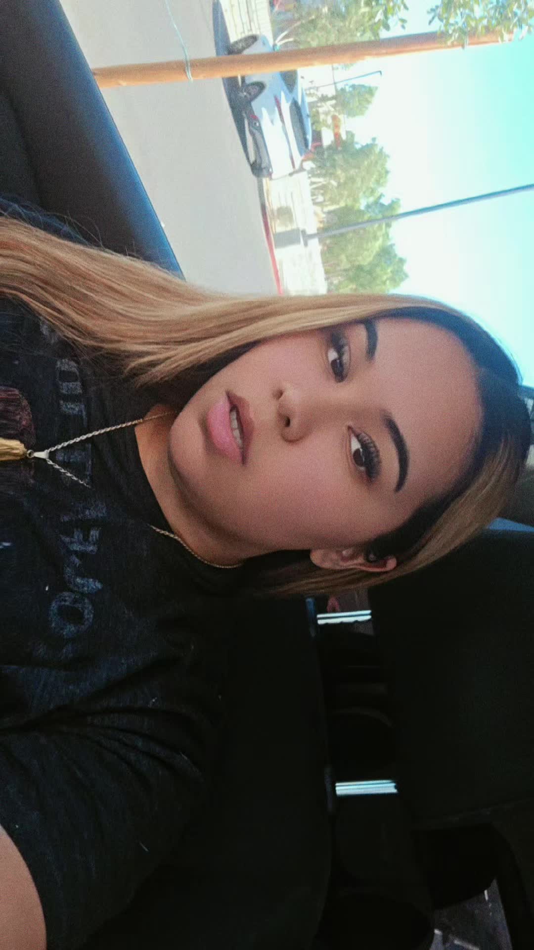 @Danielle 🌹
