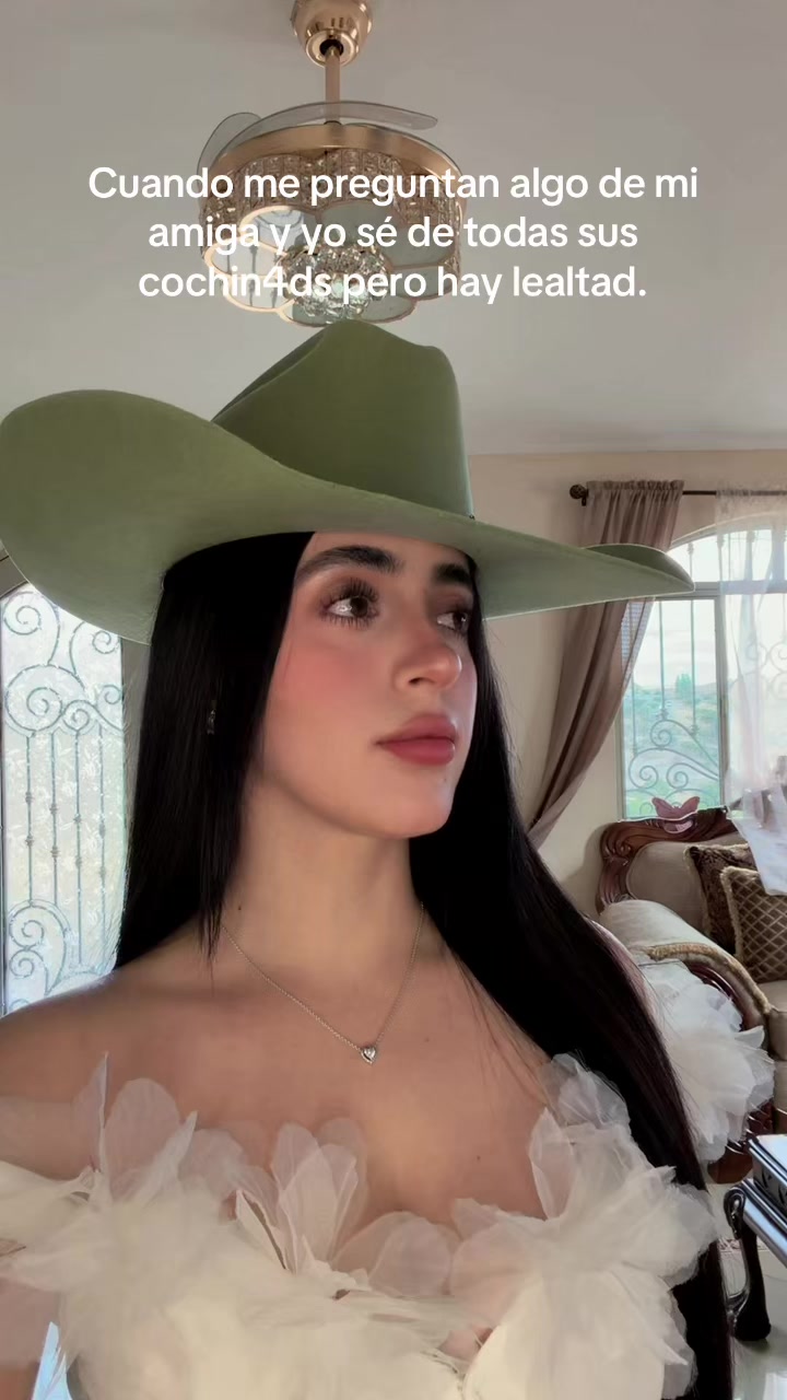 @𝑁𝑎𝑡𝑎𝑙𝑖𝑒