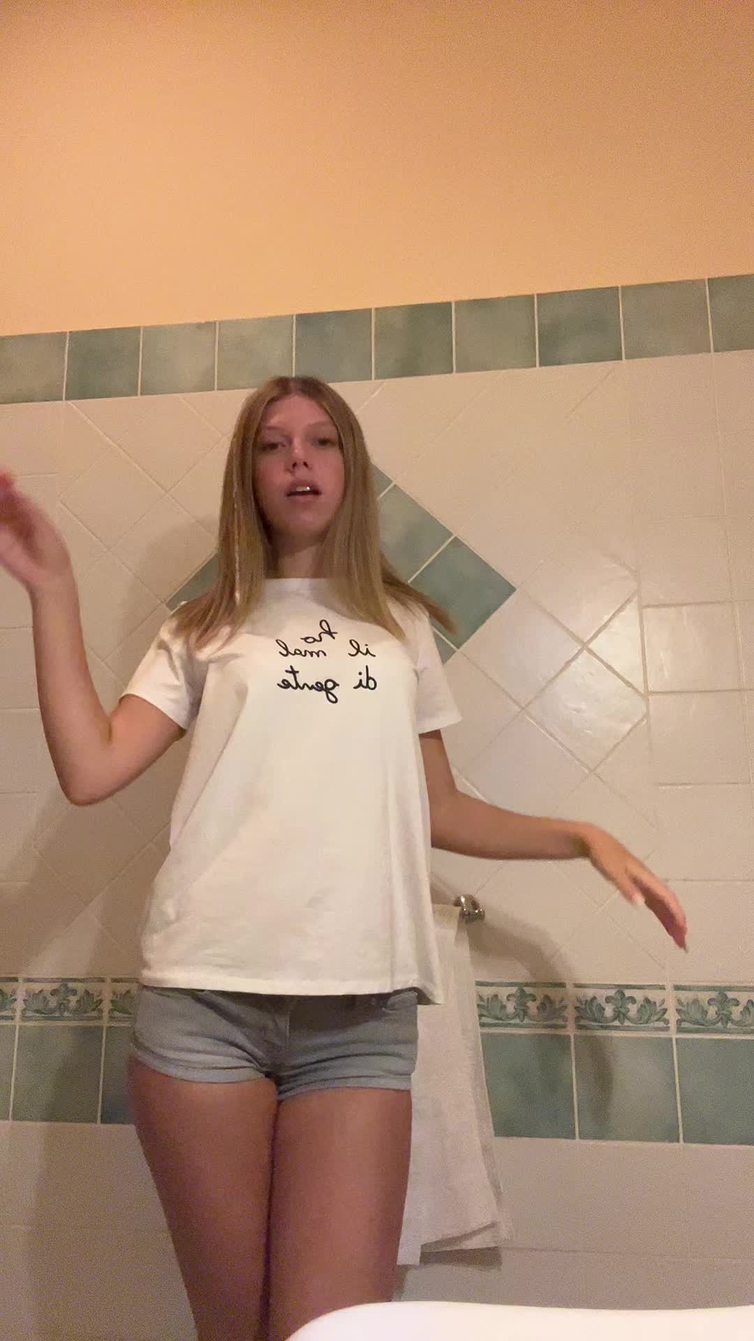 @👸🏼