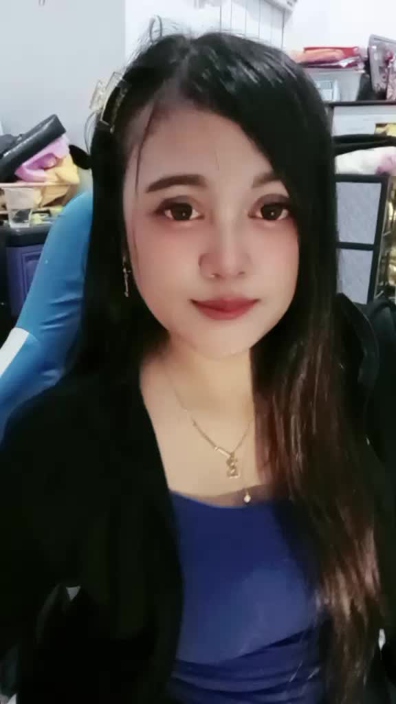 @ERIKA Bella🥀