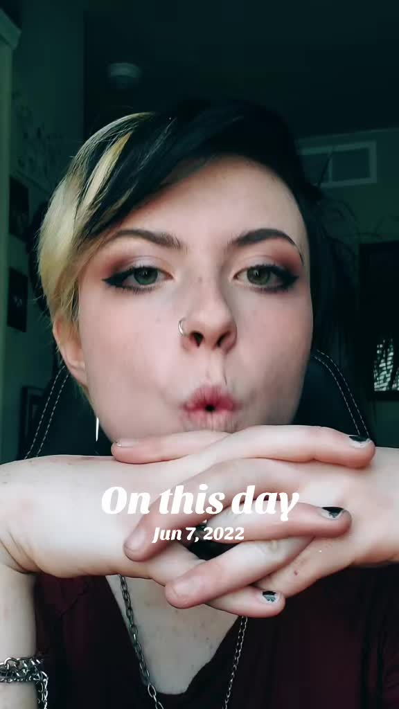 @crownedxchaos