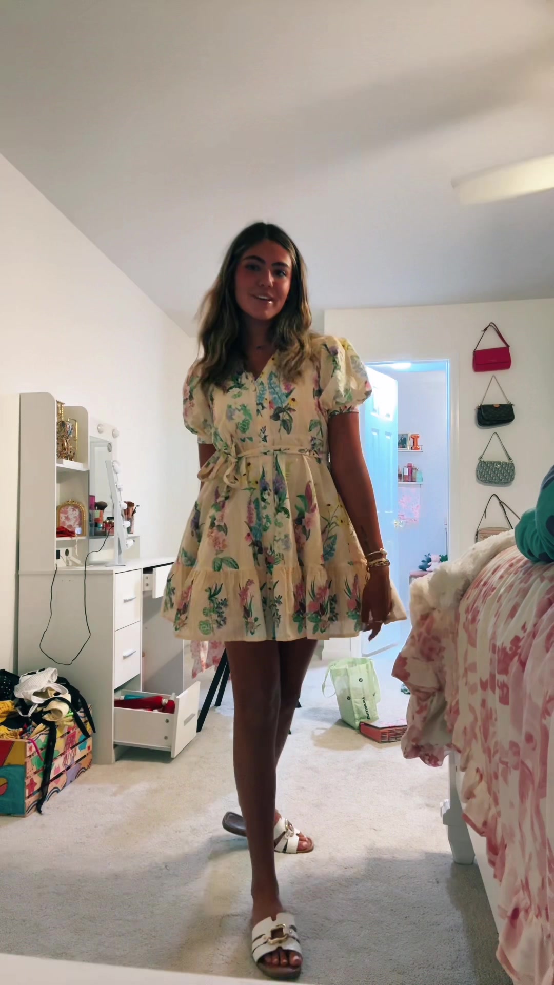 @Isabella
