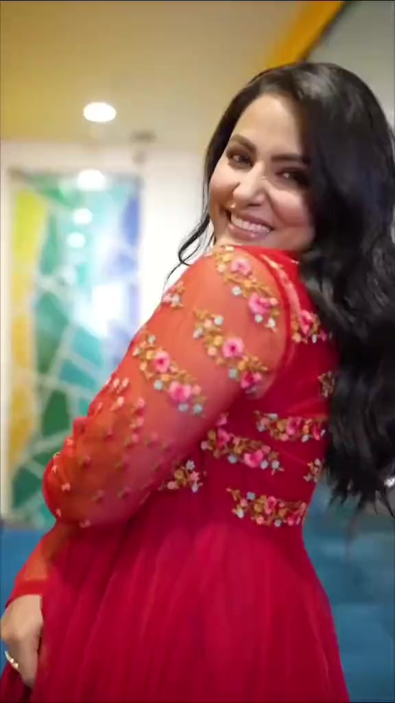 @Hina Khan 💎