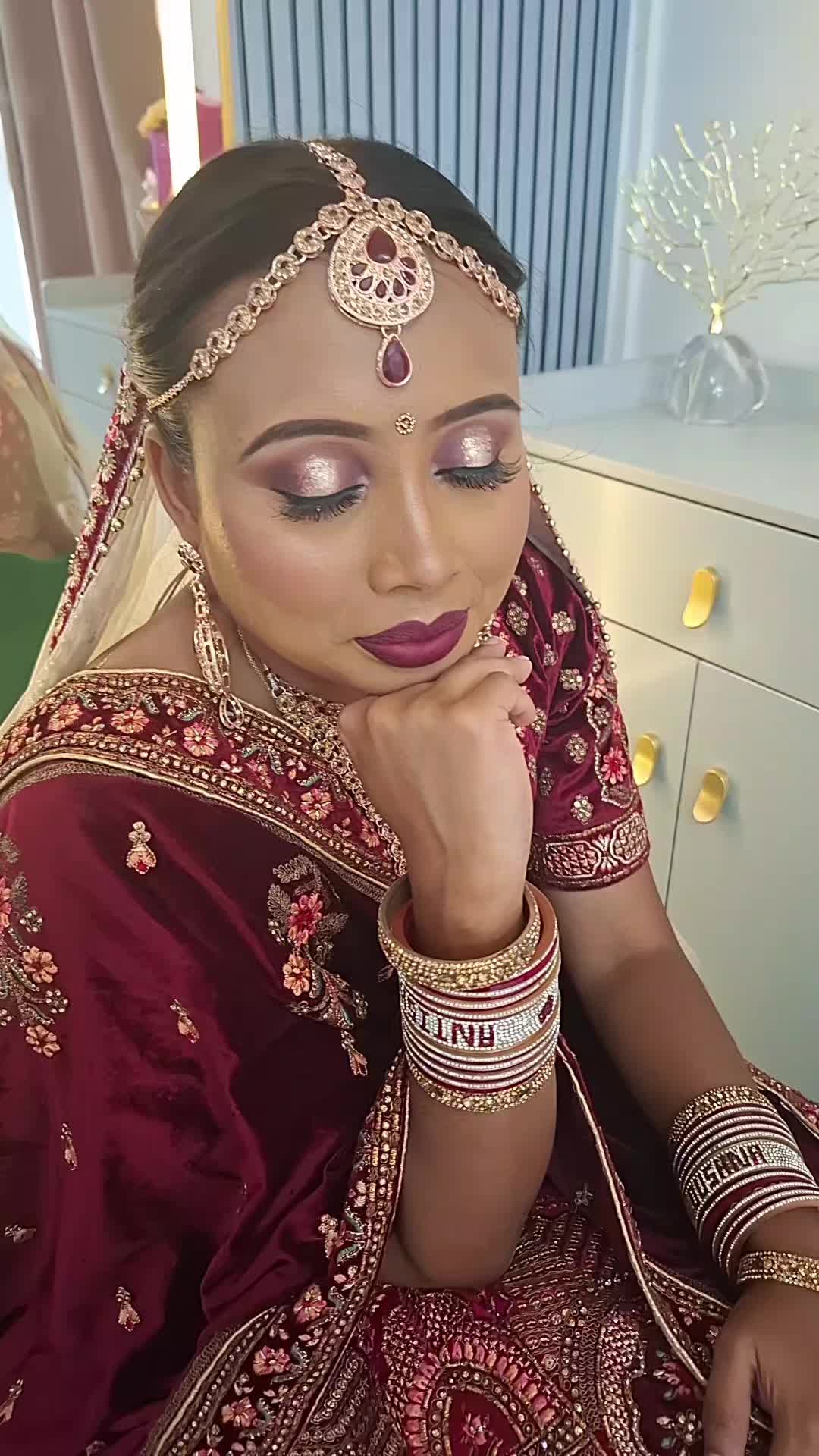 @Ashna_MUA🦋