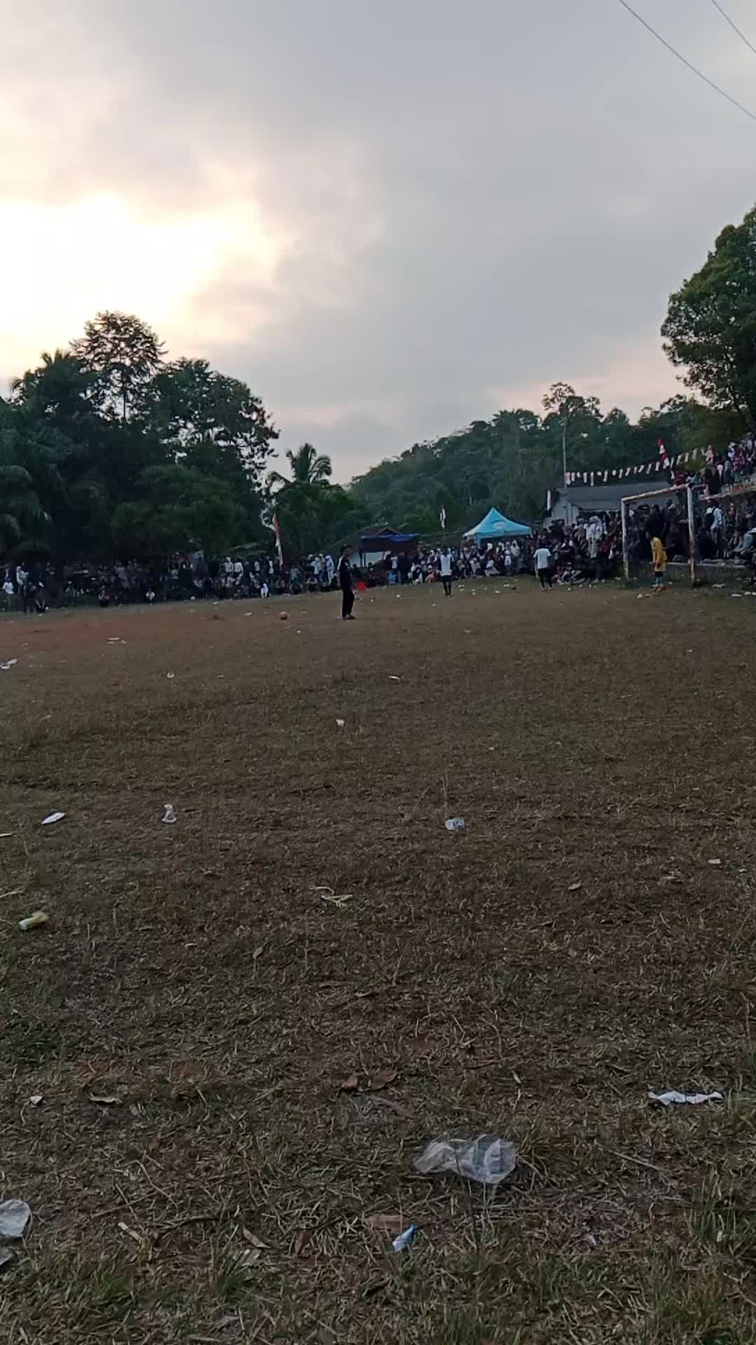 @Dari kontak anda