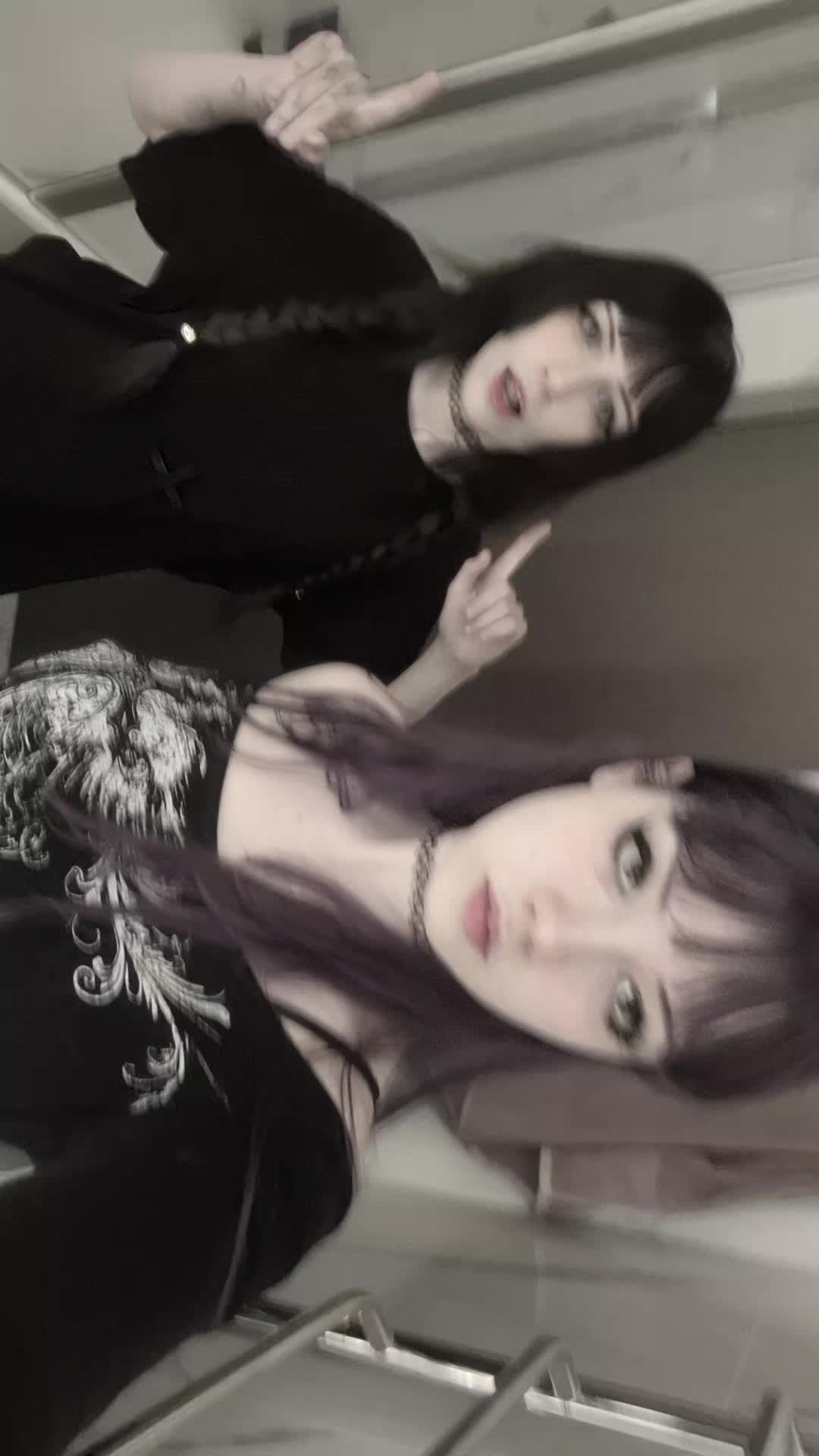 @𝐅𝐨𝐛𝐢𝐲𝐚