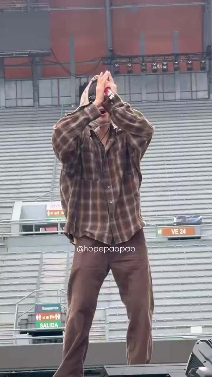 @𝐯𝐢𝐞𝐫𝐚𝐚