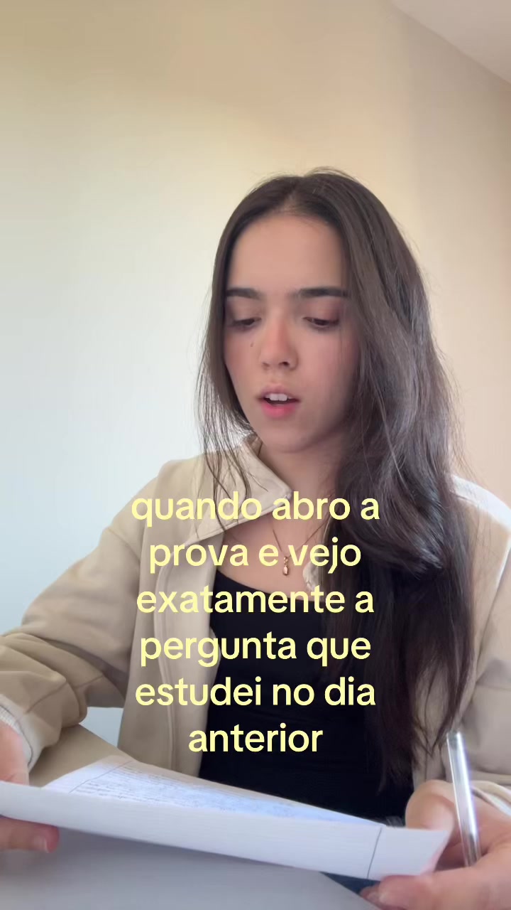 @LittleAna | Estudante de Psico