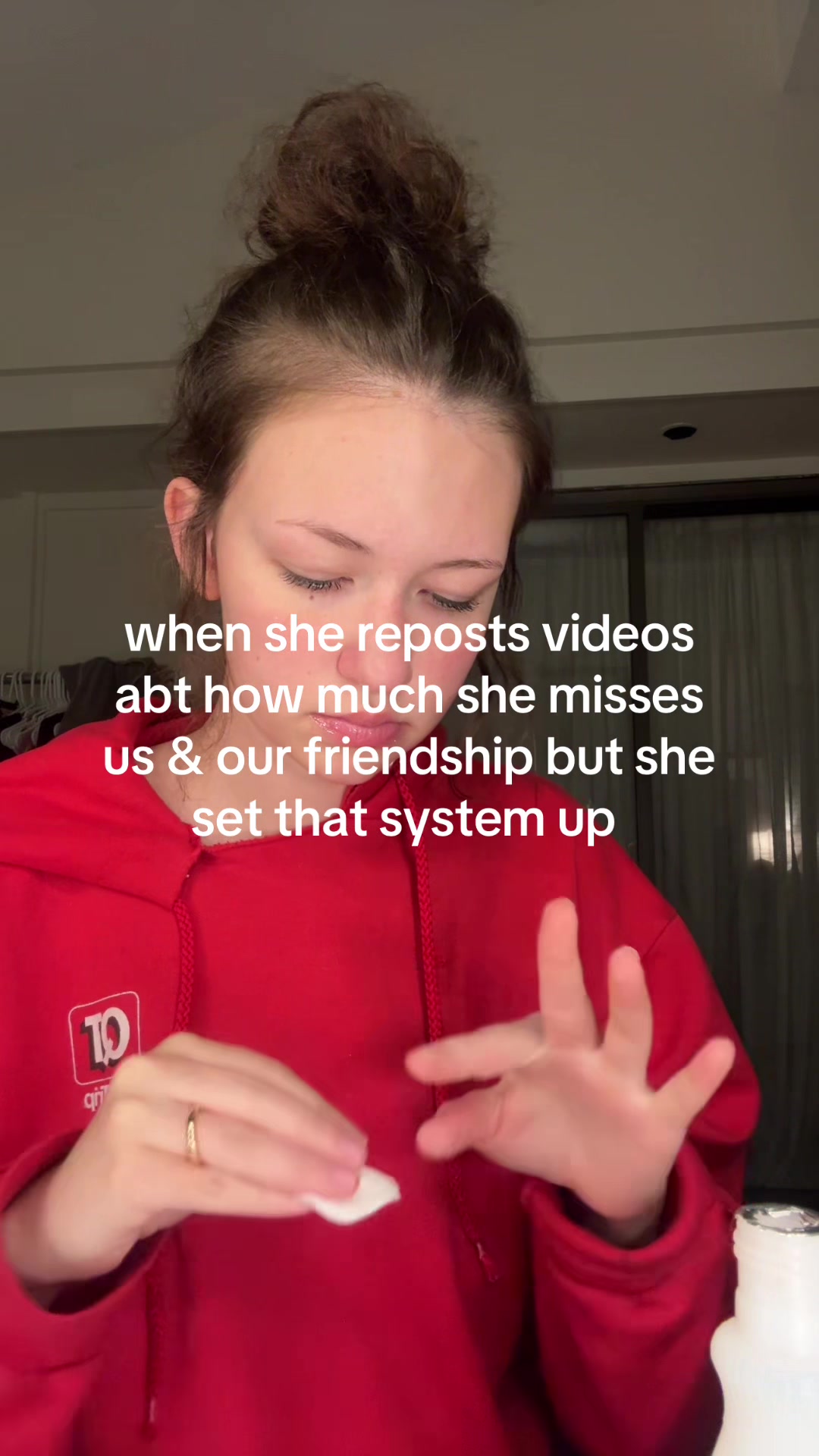 @𑣲 t
