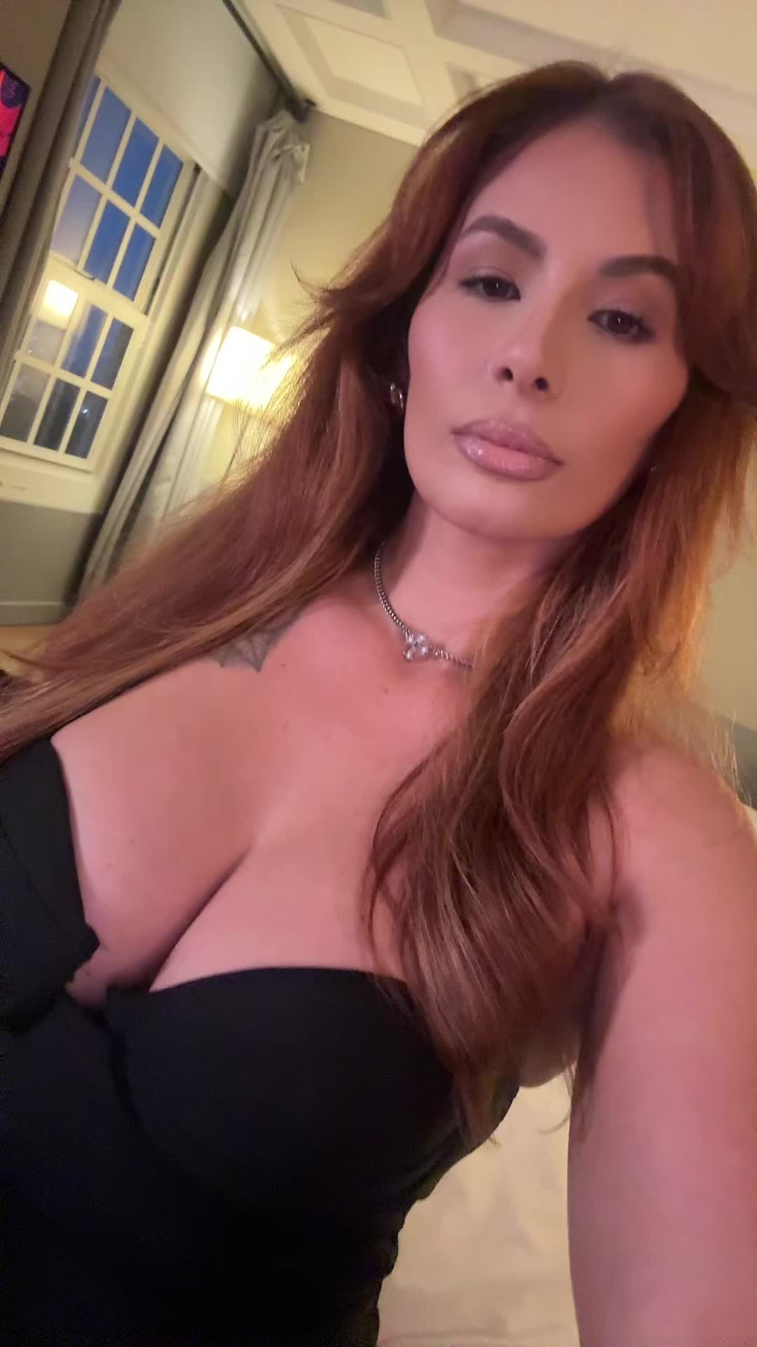 @DiscoQueenV