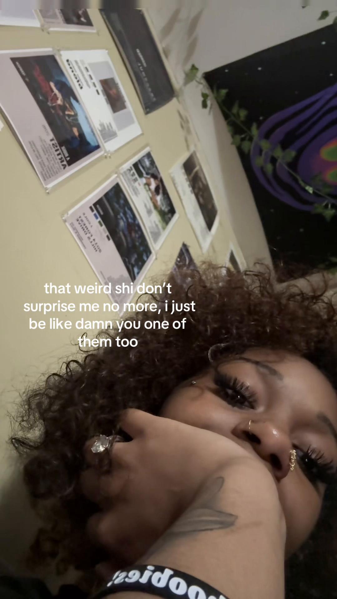 @️