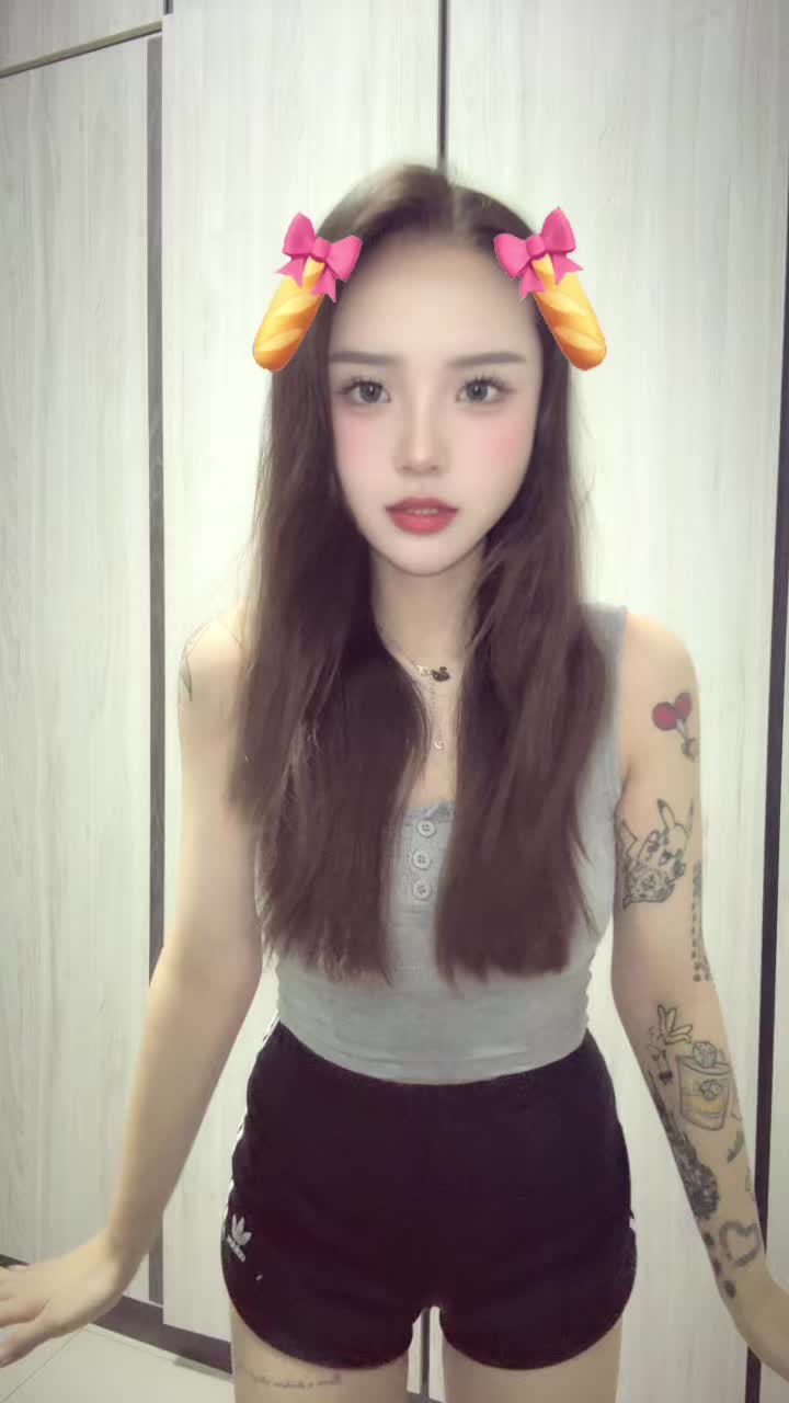 @QiQi77🐣