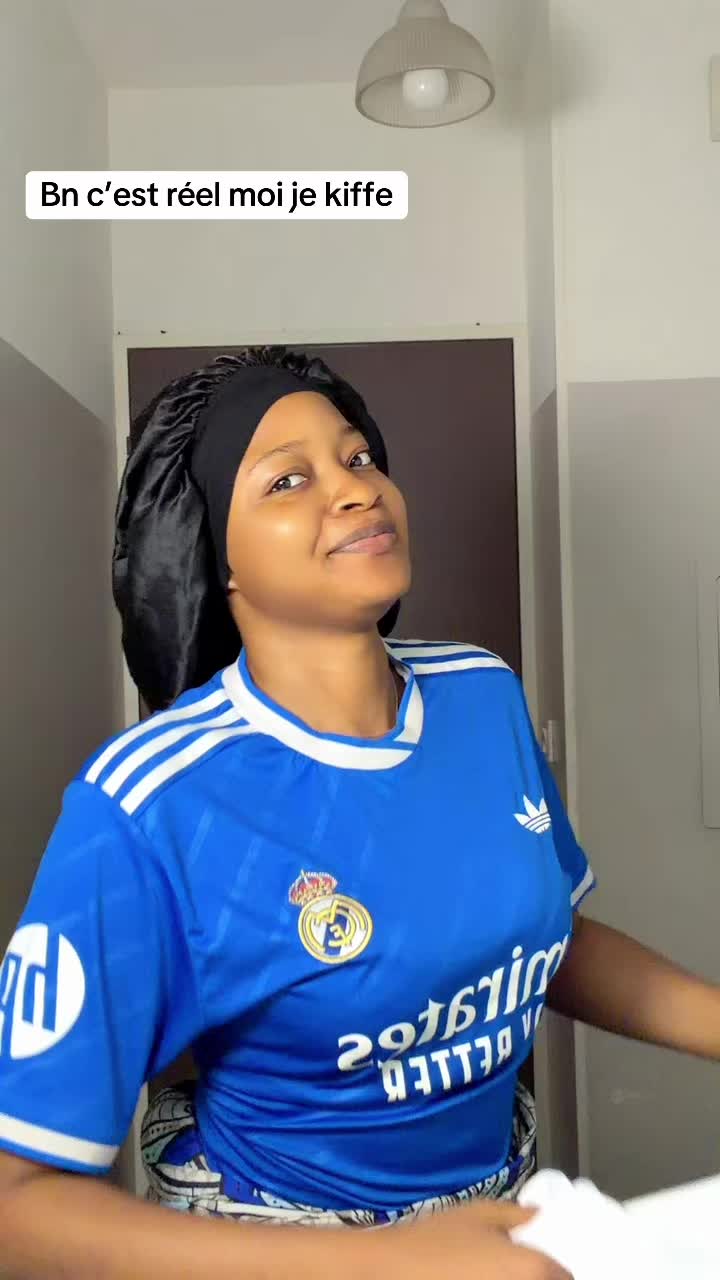 @zeze🇨🇮 La poupée française💎