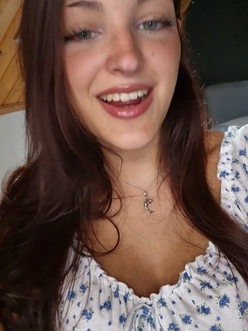 @🖤💄🌶🎧⚘️